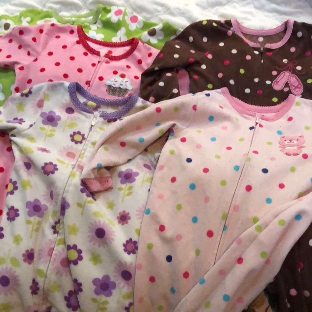 5- adorable fleece onesie Size: 2T